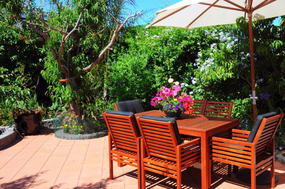 Flaunt Your Garden by Creating an Outdoor Entertainment Design Area