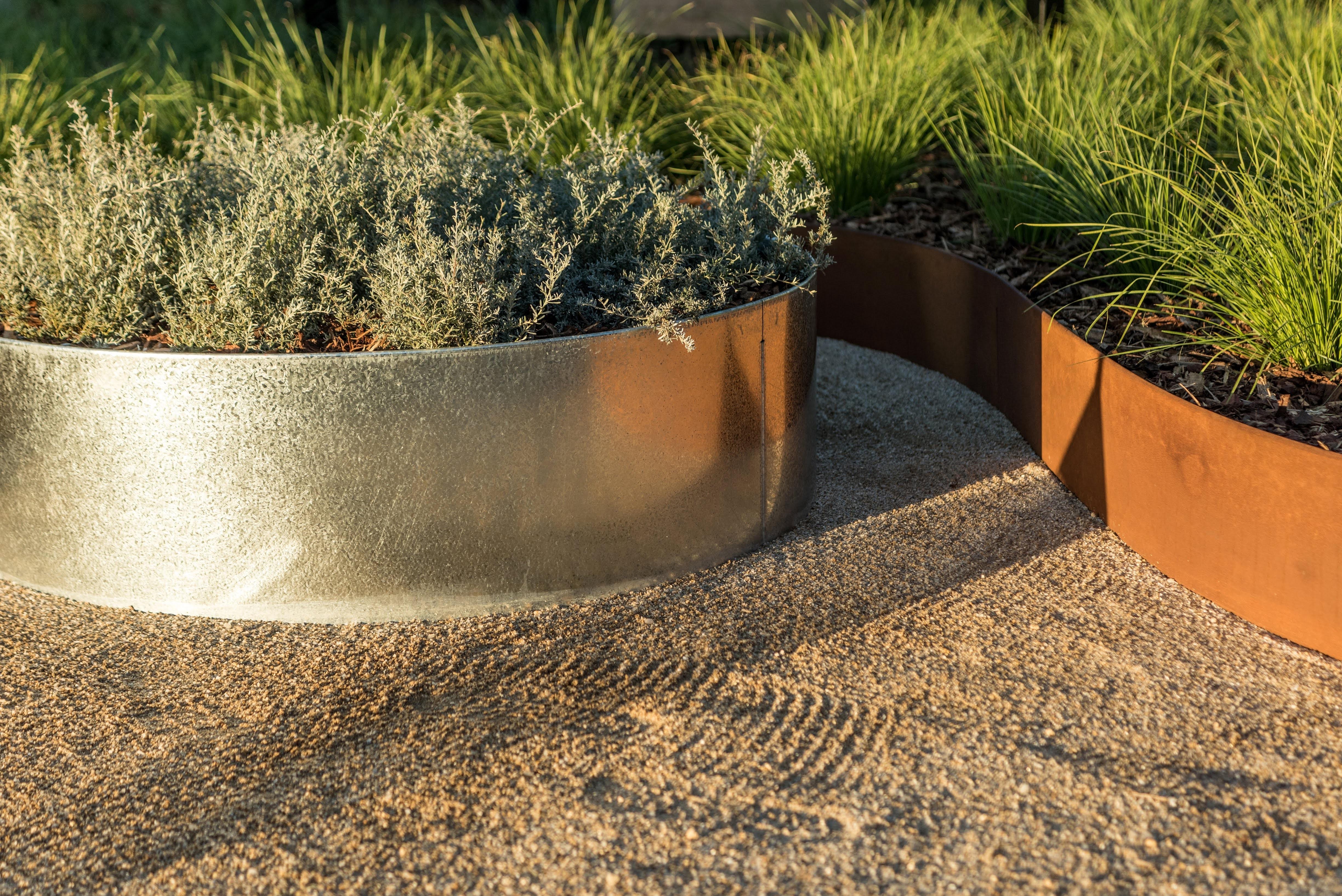Straightcurve Galvanized Edging and Raised Gardens
