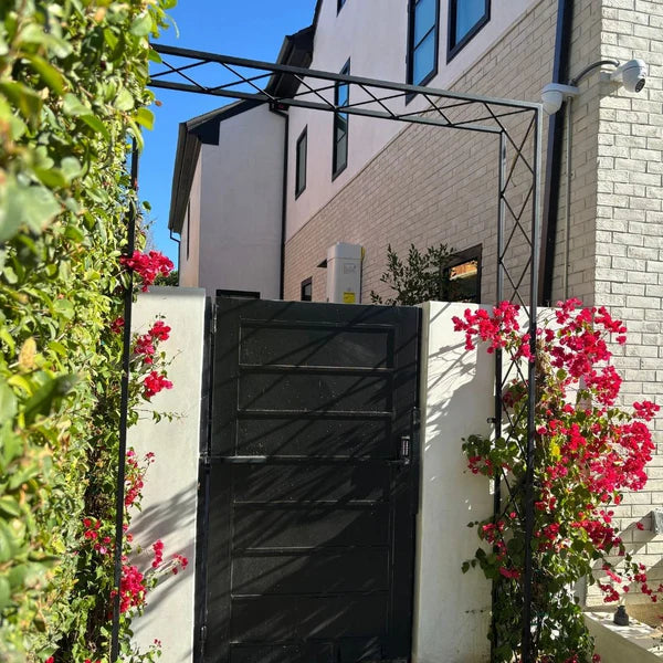 Diamond Grid Steel Arbor