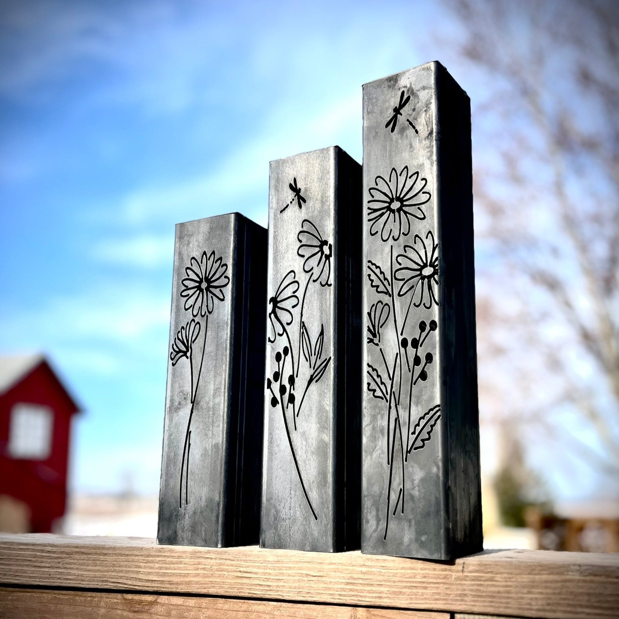 Glowing Daisies Luminary Pillar w/ Solar Cap