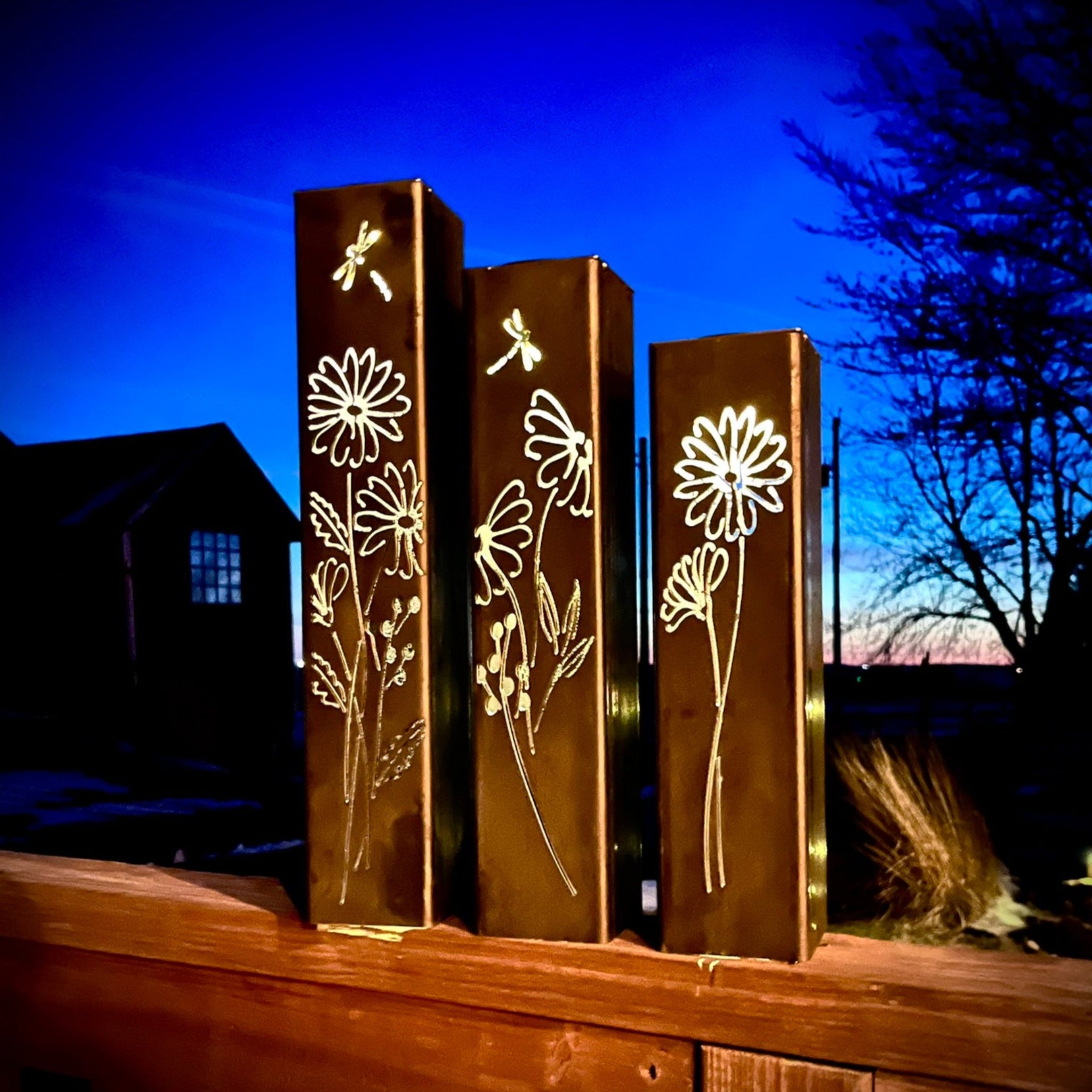 Glowing Daisies Luminary Pillar w/ Solar Cap