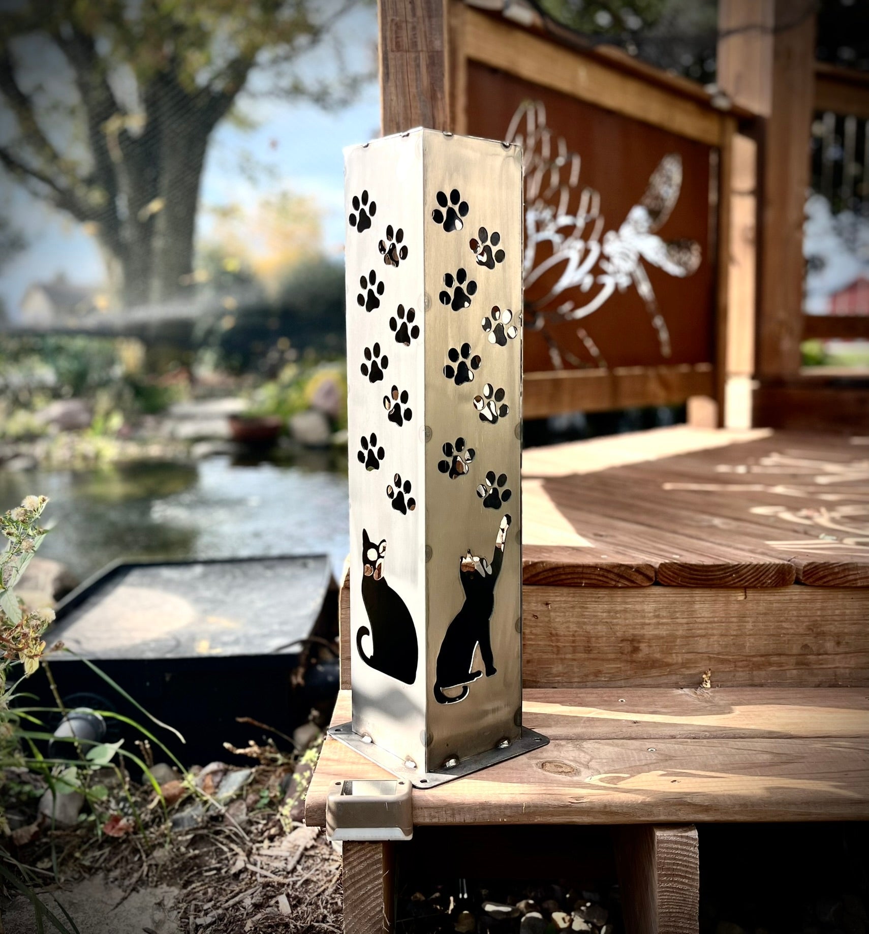 Trail of Paws Solar Pillar - Steel