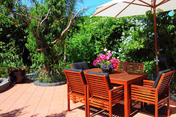 Flaunt Your Garden by Creating an Outdoor Entertainment Area