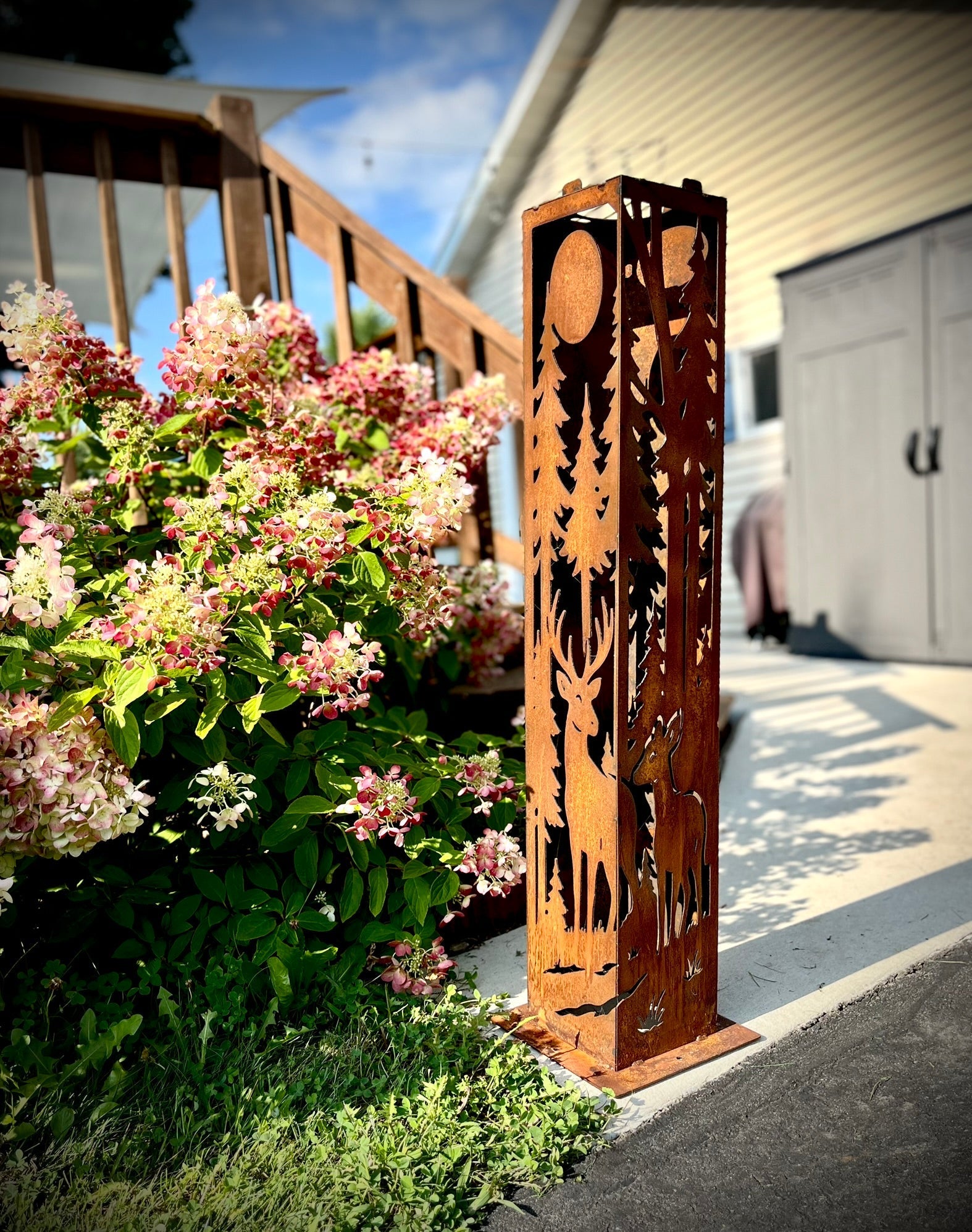 Deer at Dusk Corner Solar Pillar - Steel