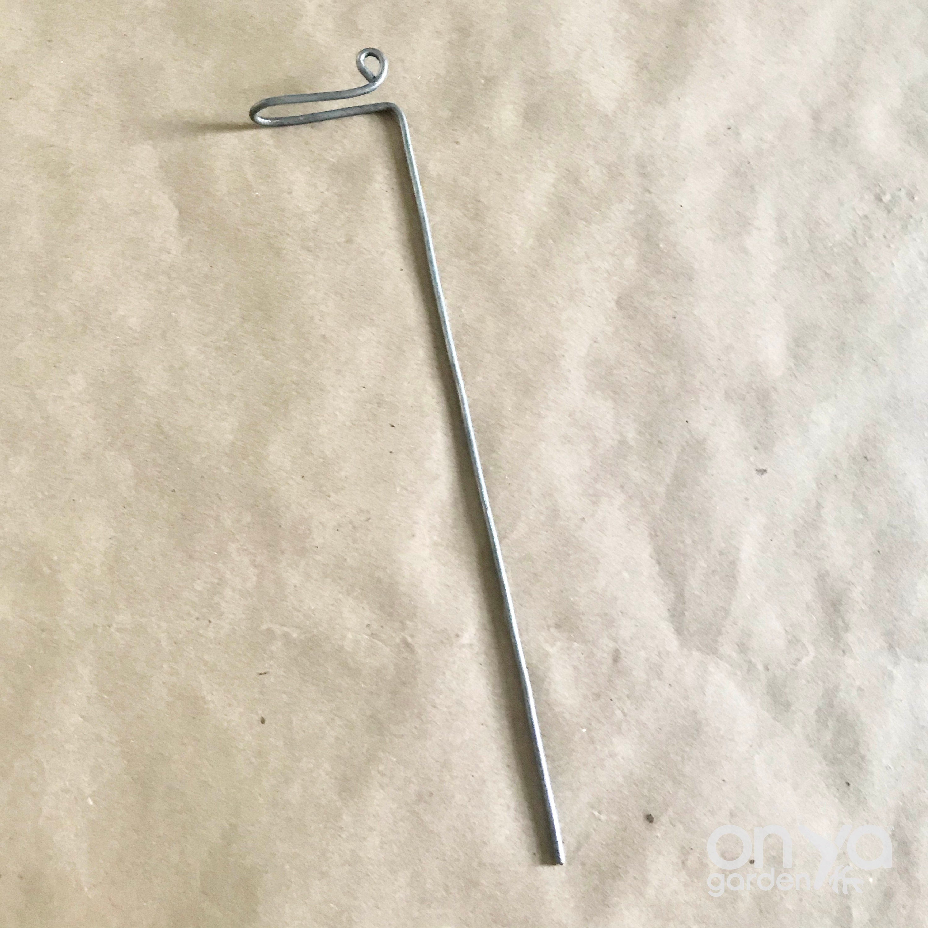 Steel Swizzle Plant Stick, Decorative Plant Stake