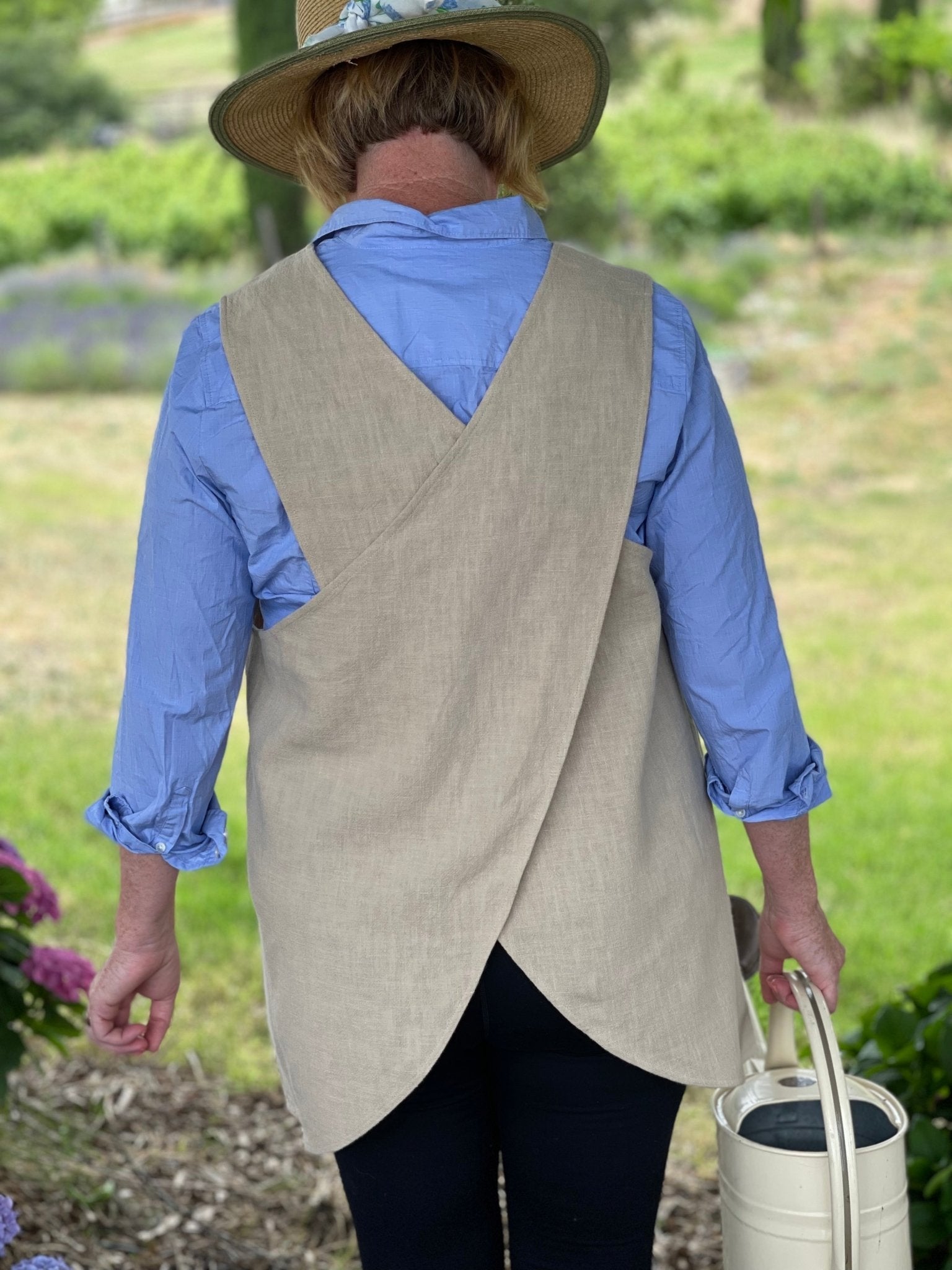 Linen Apron - French Style Crossback - Henderson Garden Supply