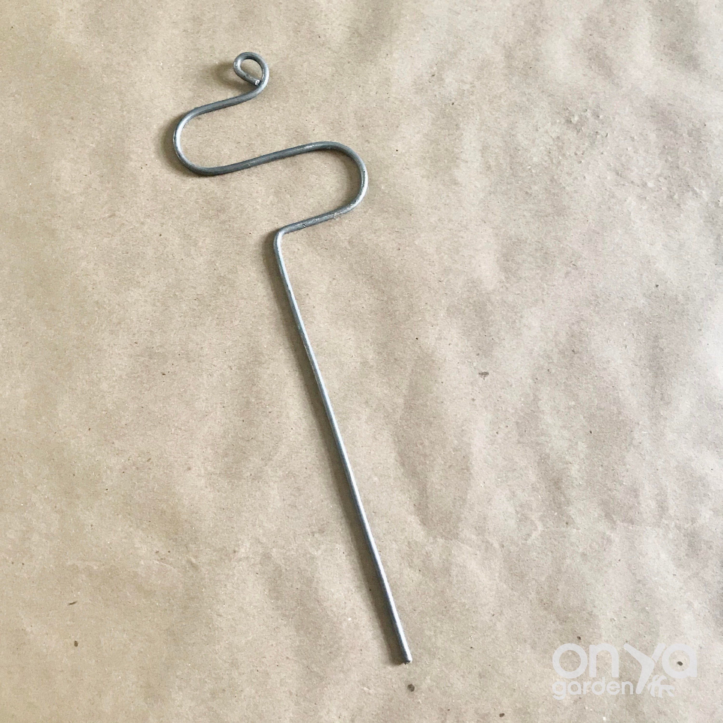 Steel Hairpin Curve Plant Stick